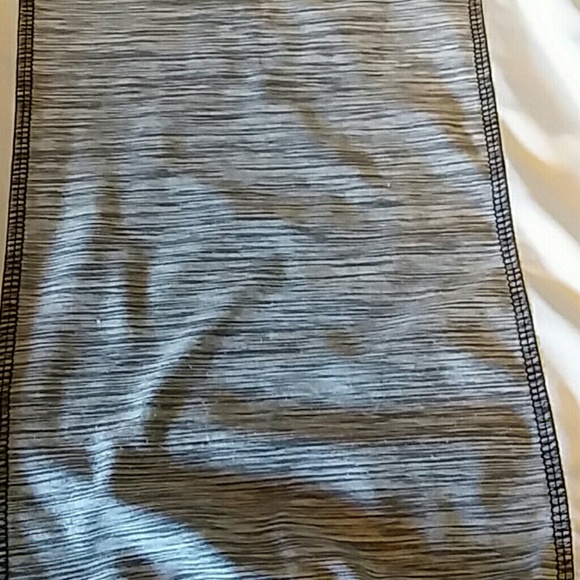 Reebok long sleeve shirt - Picture 6 of 7